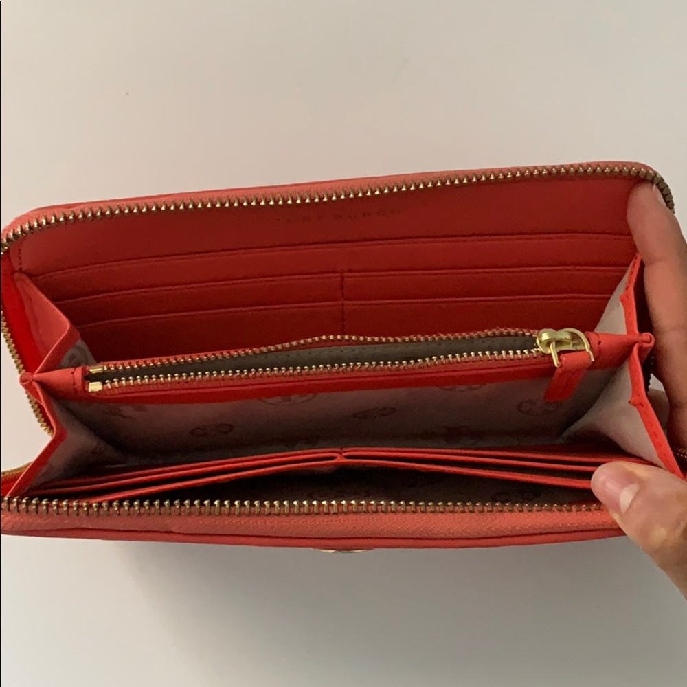 Tory Burch Wallet - Picture 2 of 2